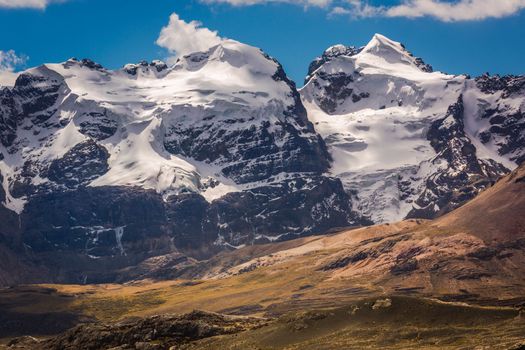 Huascaran Mountain massif in Cordillera Blanca, snowcapped Andes, Ancash, Peru, South America