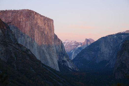 El Capitan at Yosemite national park tunnel view