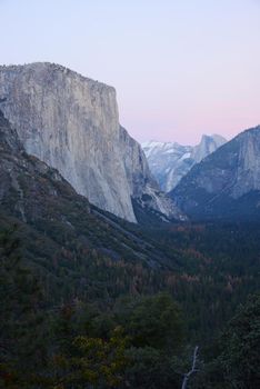 El Capitan at Yosemite national park tunnel view