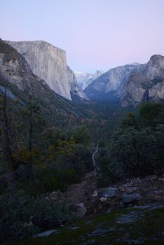 El Capitan at Yosemite national park tunnel view