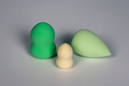 cosmetic sponges. Makeup Blending sponge set for all kinds of cosmetics, foundation, powder.beauty Sponge for creams and powders.