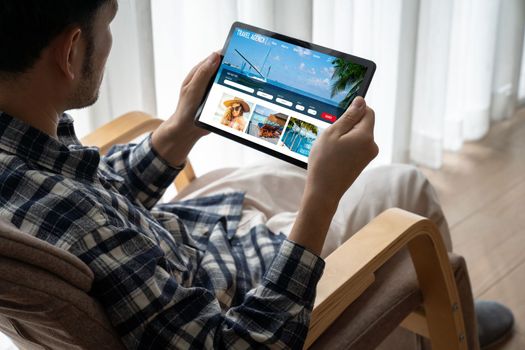 Online travel agency website for modish search and travel planning offers deal and package for flight , hotel and tour booking