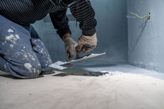 waterproofing of the bathroom floor in a new building.