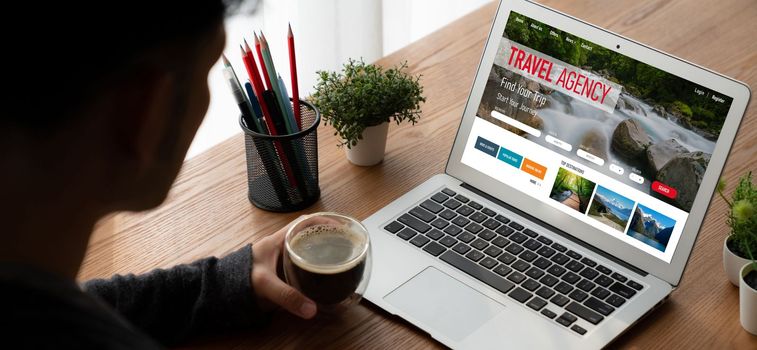 Online travel agency website for modish search and travel planning offers deal and package for flight , hotel and tour booking