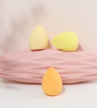 Oval new egg-shaped sponges for cosmetics and foundation