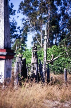 funerary sculptures of the Malagasy antanosy population