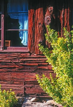 Windows on the Log Cabin, Pennsylvania