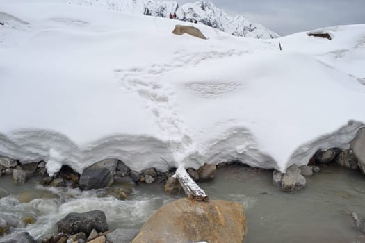 Snow-covered Kedarnath valley in Upper Himalaya India. Kedarnath temple is located in Uttarakhand, India. the temple is open only between the months of April to November.