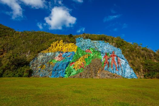 The Mural of Prehistory in the valley of Dos Hermanas, shows the evolution of life in a natural sense of Cuba.