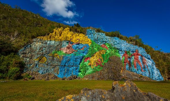 The Mural of Prehistory in the valley of Dos Hermanas, shows the evolution of life in a natural sense of Cuba.