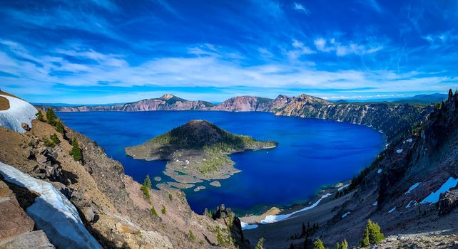 Crater Lake and Wizard Island viewed from west side, at watchman overlook trailhead