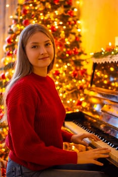 Girl playing the piano, decorated christmas tree in the background, warm light in the room, festive atmosphere