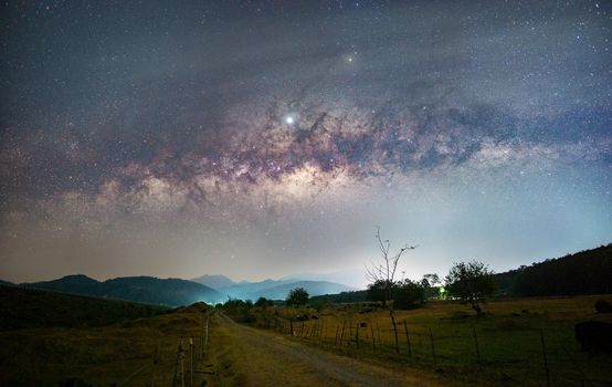 Milky Way and rural roads.
Khlong Din Daeng Reservoir Nakhon Si Thammarat