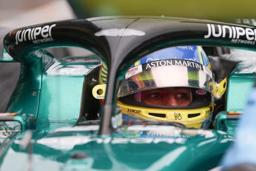 MELBOURNE, AUSTRALIA - MARCH 31: Fernando Alonso of Spain drives the Aston Martin AMR23 Mercedes during practice in the 2023 Australian Grand Prix at Albert Park in Melbourne, Australia