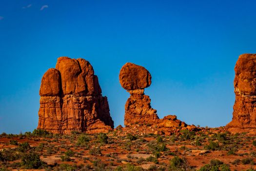 Balanced Rock and nearby rock formations in Arches National Park, Utah