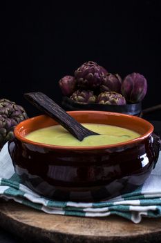 View of delicious velvet sauce of artichokes