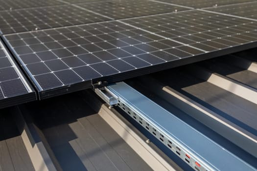 A system for obtaining energy from the sun using photovoltaic panels that were mounted on the roof of the building to trapezoidal sheet metal.