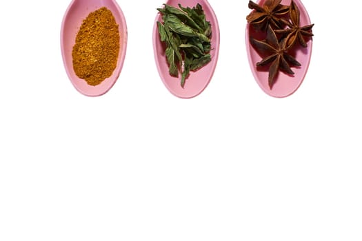 Pan aromatic or pungent vegetable substance used to flavor food, e.g. cloves, pepper, or cumin