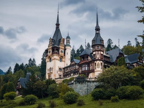 Peles Castle in Sinaia, Romania. Famous Neo-Renaissance palace of the royal family located in the heart of Carpathian mountains.