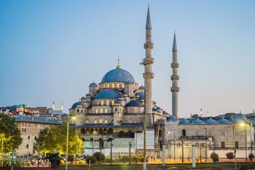 Yeni Cami New Mosque in Eminonu Istanbul, Turkey.