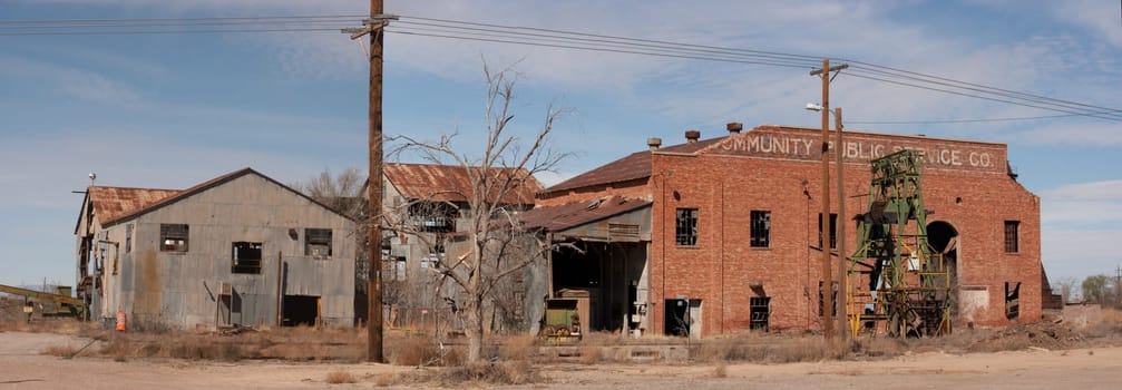 Alomogordo, NM/USA - March 10, 2018. Old decayed and abandonded factory.