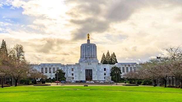 Oregon State Capitol building in Salem, Oregon