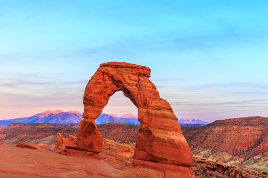 Sunset at delicate arch in Arches National Park, Utah.