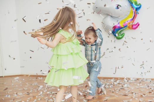 Confetti rain on a girls birthday