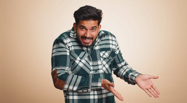 Man raising hands asking what why reason of failure, demonstrating disbelief irritation by troubles trendy social media meme anti lifehacks ridicules people who complicate simple tasks for no reason