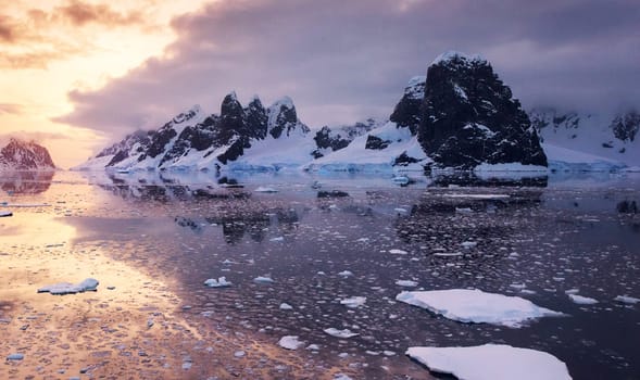 Magical Lemaire,Antarctica pictures