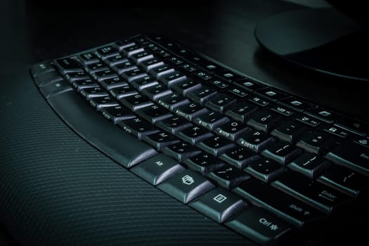 Keyboard with letters in Hebrew and English - Wireless keyboard - Dark atmosphere