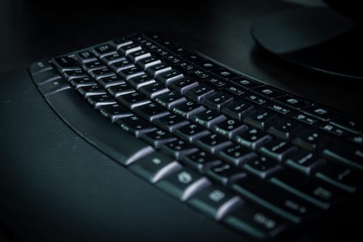 Keyboard with letters in Hebrew and English - Wireless keyboard - Dark atmosphere