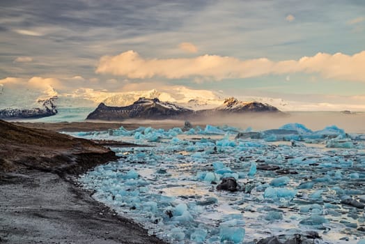 Sunrise in Jokulsarlon glacier lagoon in Vatnajokull National Park, Iceland