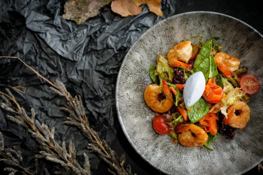 Grilled shrimp salad with ginger carrot and ice cream blue tea