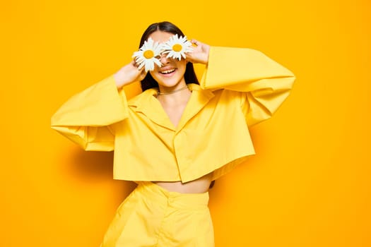woman positive chamomile yellow day care valentines floral flower woman bouquet lady pretty model beauty happiness portrait summer day trend health smile young