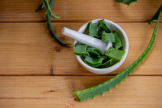 Natural moisturizer for skin care with fresh aloe vera. Selective focus