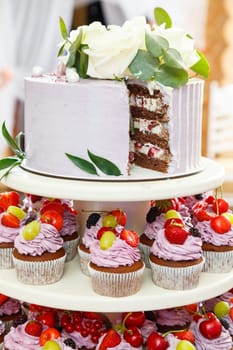 Beautiful and sweet wedding cake for newlyweds