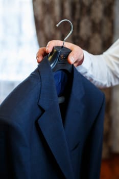 groom's accessories on the wedding day