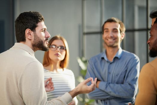 Business conversations of different people during an office walk. business concept