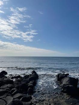 beach,coast,horizon,ocean,sea,shore,sky,sunset,water,wave