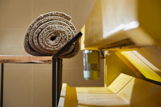 Process of working on automatic machine for dirty carpet washing and dry cleaning