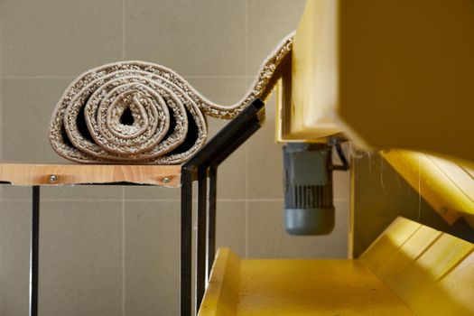 Process of working on automatic machine for dirty carpet washing and dry cleaning