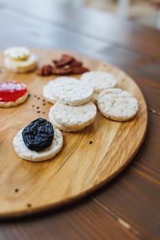 Rice round dietary loaves for healthy eating. Healthy Eating.