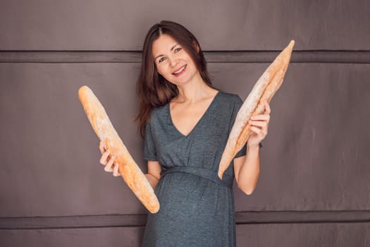 Happy and healthy pregnant woman after 40 embracing a gluten-free lifestyle during her pregnancy journey. Nourishing choices for a thriving baby and mom.