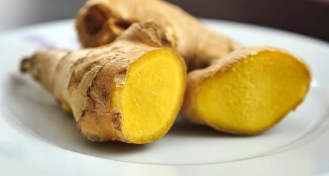 natural antibiotic fresh ginger tuber,