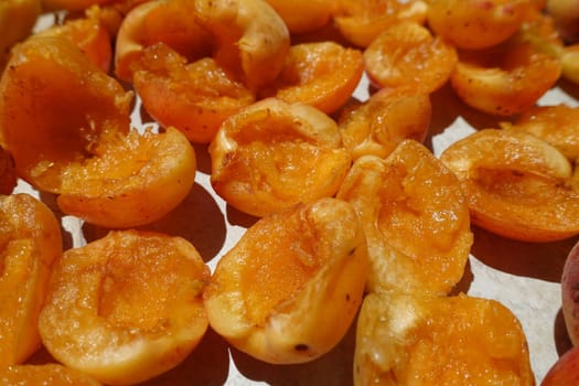 homemade apricot drying process, fruit drying process in summer, drying fruit in the sun,