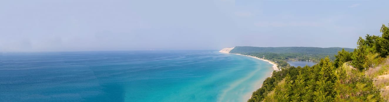 Views at the Empire Bluff Scenic Lookout, Empire Bluff Trail, Sleeping Bear Dunes National Lakeshore, Michigan