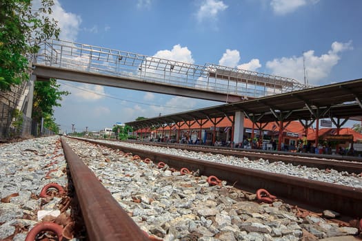 Thailand's railways are used for travel. Transport goods by train route