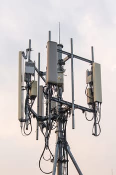 Panel Antenna installed on steel posts On high-rise buildings in the city