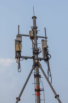 Panel Antenna installed on steel posts On high-rise buildings in the city